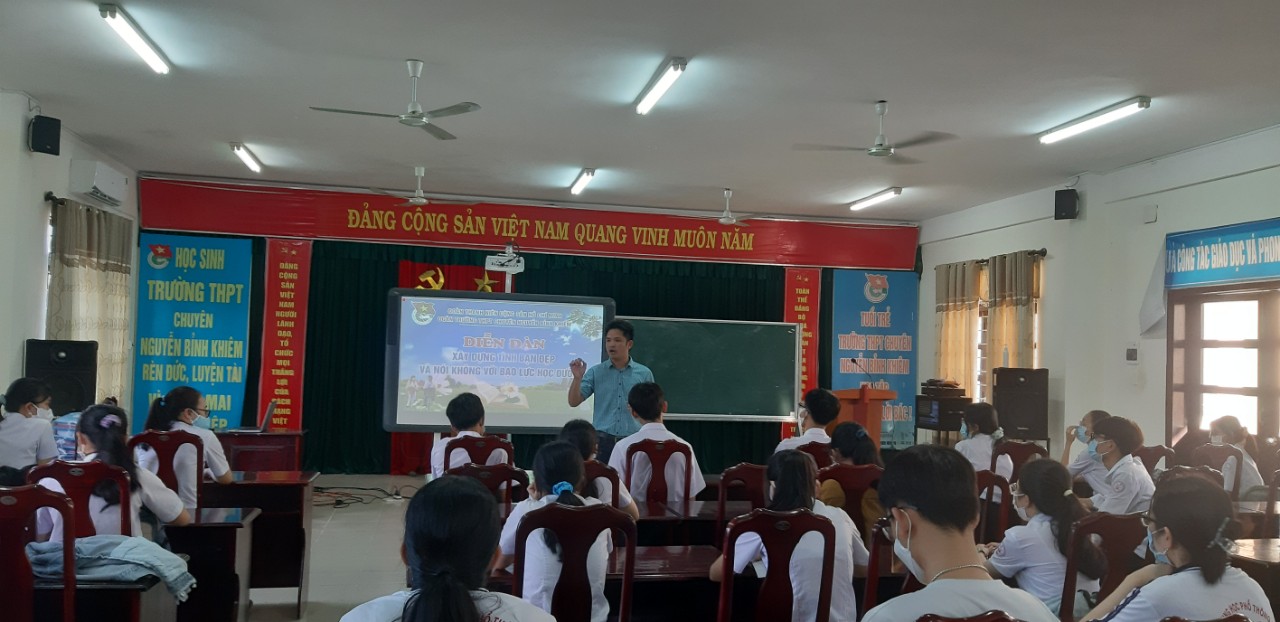 ẢNH 1- XÂY DỰNG TÌNH BẠN ĐẸP