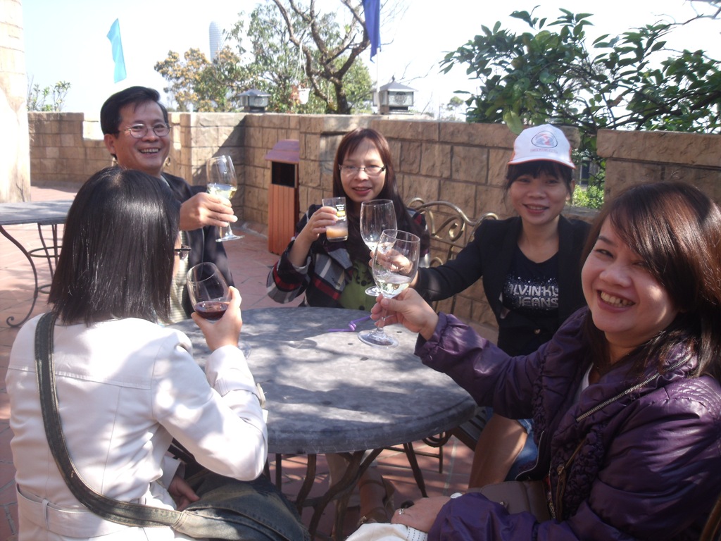 11Thng_thc_ly_ru_vang_Php_chnh_hiu