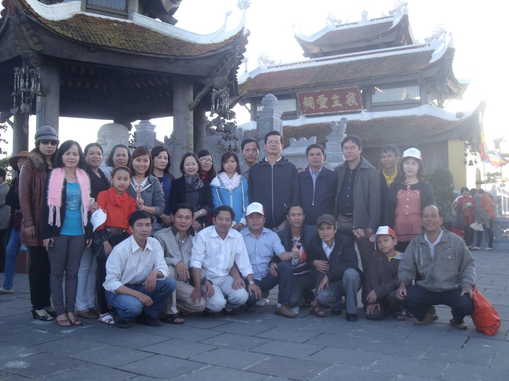 15Dng_chn_trn_ni_Cha