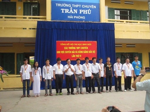 1_L_tng_kt_trao_huy_chng