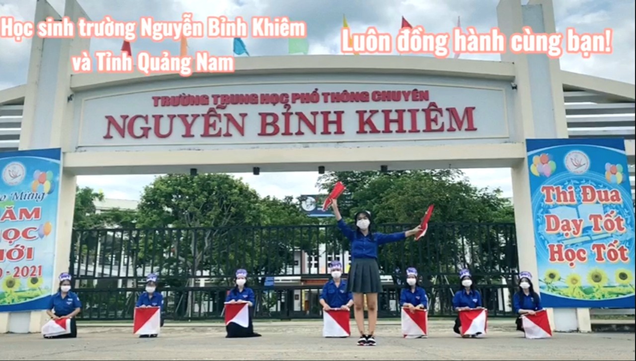 anh 3- hoa phuong do